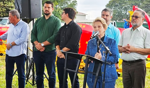 Governo de MS entrega 77 máquinas agrícolas para agricultura familiar em 27 municípios